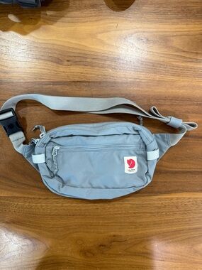 Fjallraven Kånken Hip Pack - Pale Gray